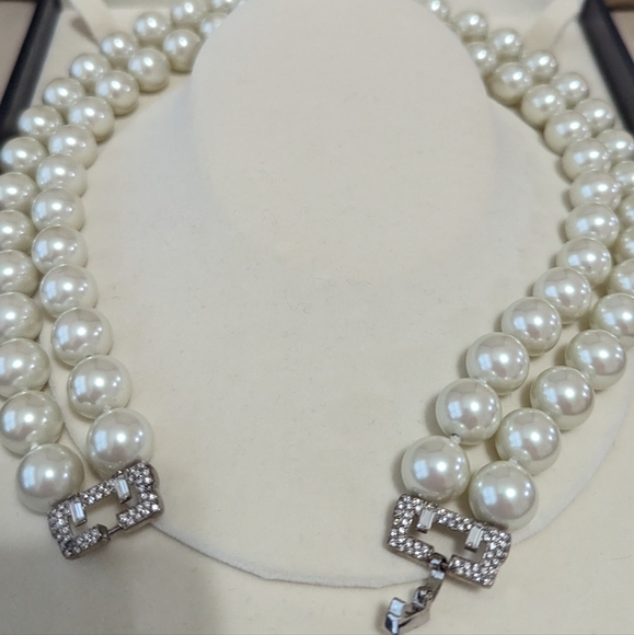 Brooks Brothers Austrian crystal and pearl double strand necklace - Picture 4 of 12